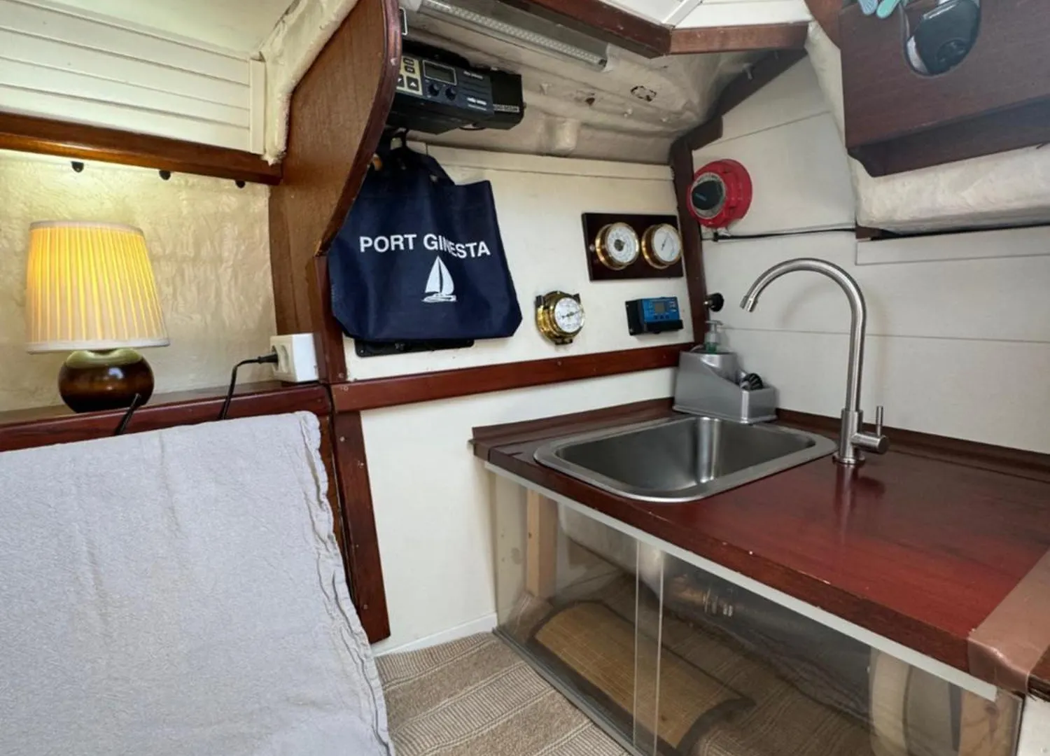 Experience Fantastique De Dormir Berce Par La Mer Pres De Barcelona كاستيلديفيلس بوتيل