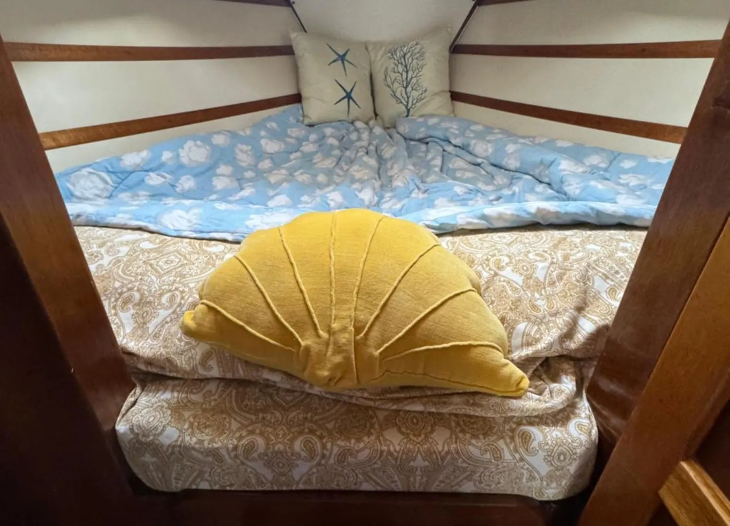Experience Fantastique De Dormir Berce Par La Mer Pres De Barcelona كاستيلديفيلس