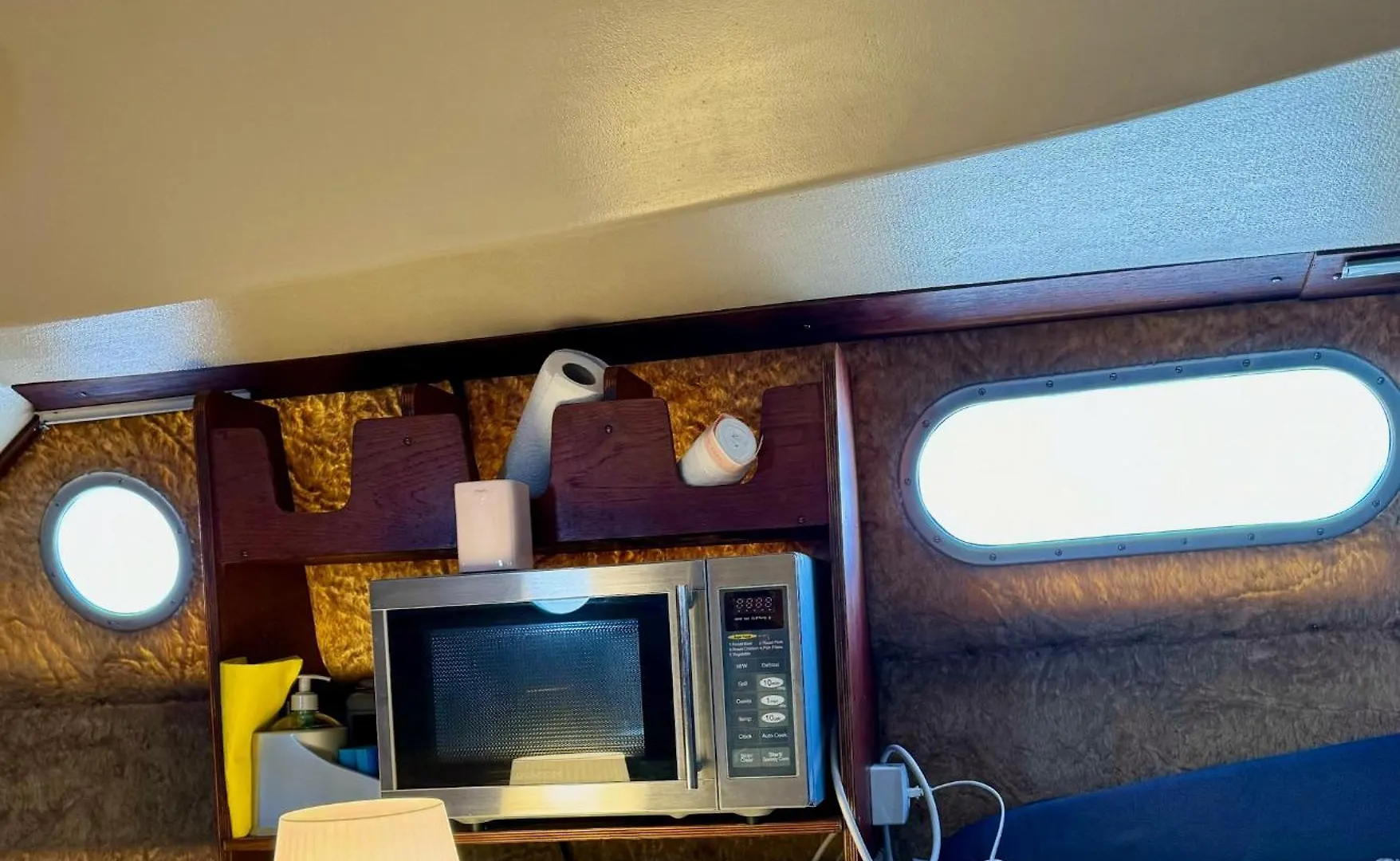 Experience Fantastique De Dormir Berce Par La Mer Pres De Barcelona Castelldefels Botel
