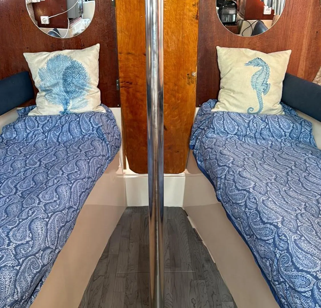 Experience Fantastique De Dormir Berce Par La Mer Pres De Barcelona Кастельдефельс Ботель