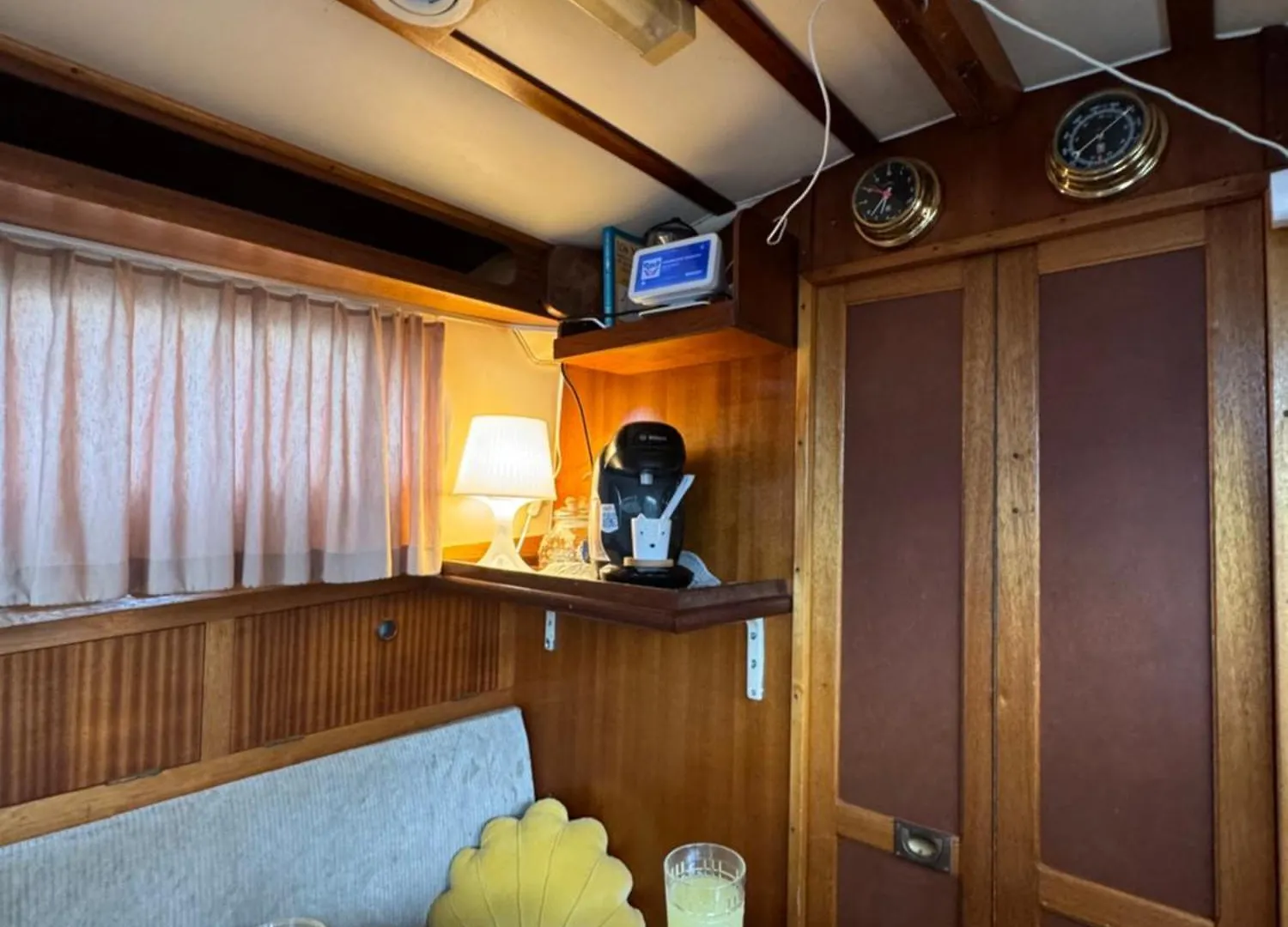 Botel Experience Fantastique De Dormir Berce Par La Mer Pres De Barcelona Castelldefels